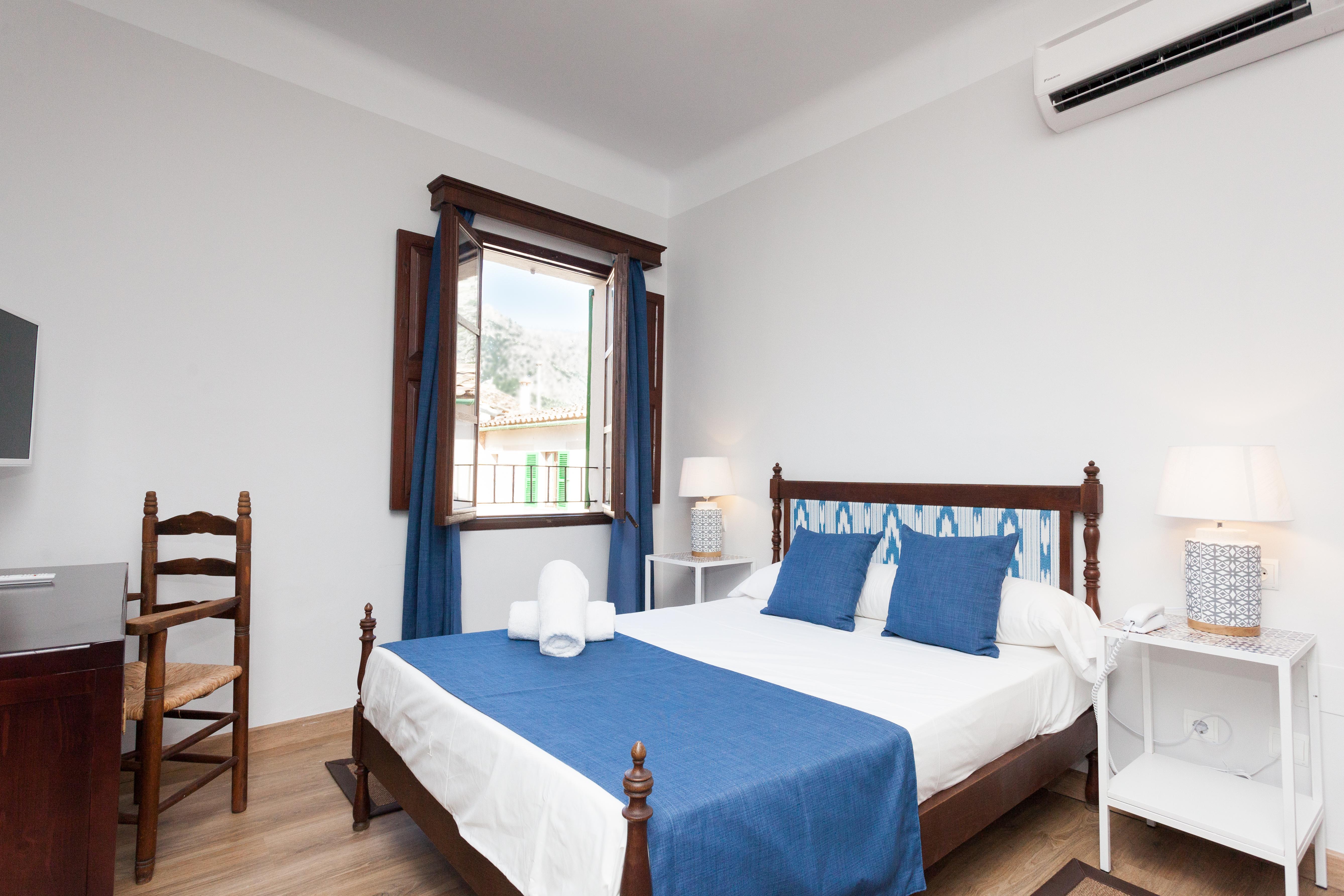 El Guia Hotel 4*