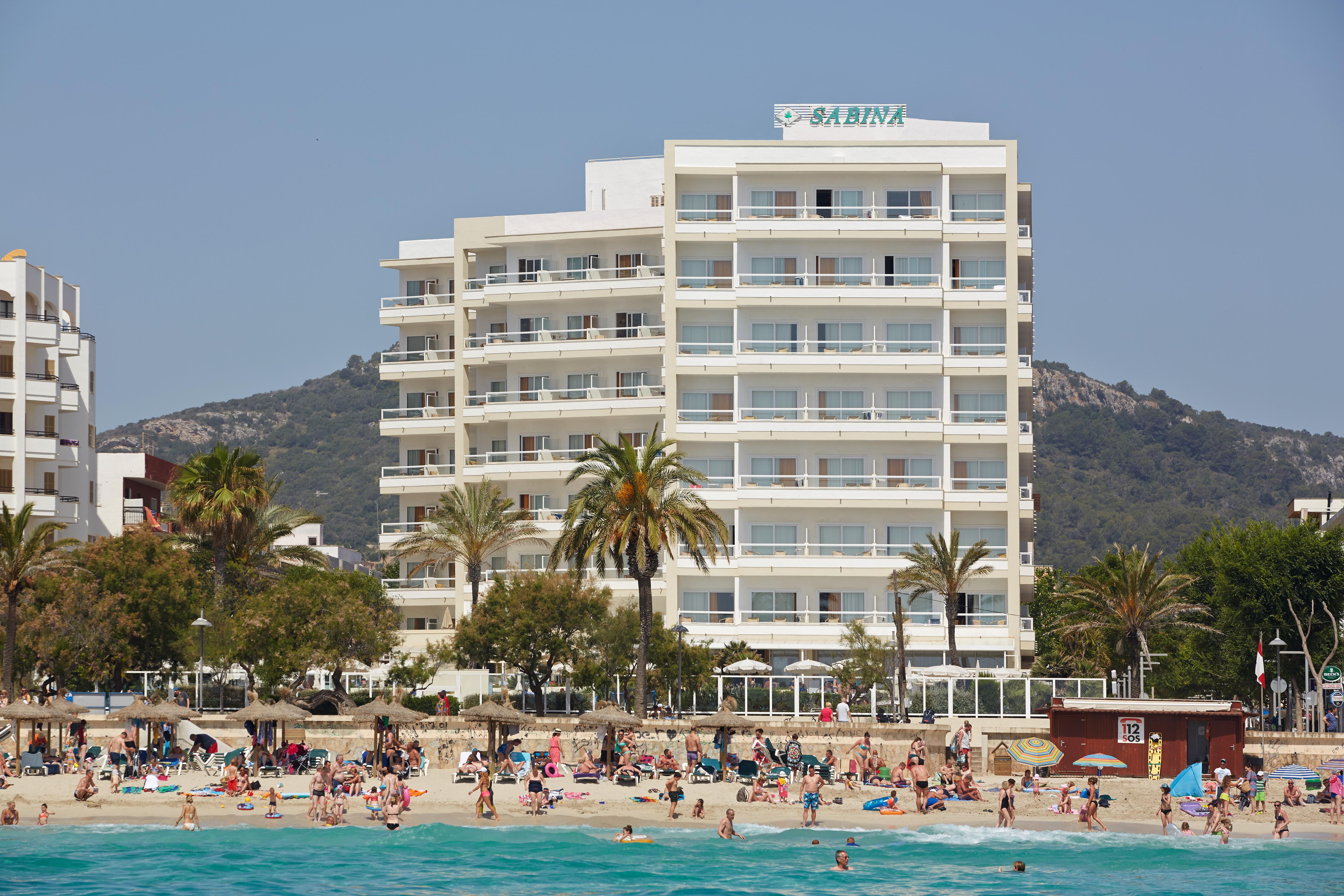 Sabina And Hotel