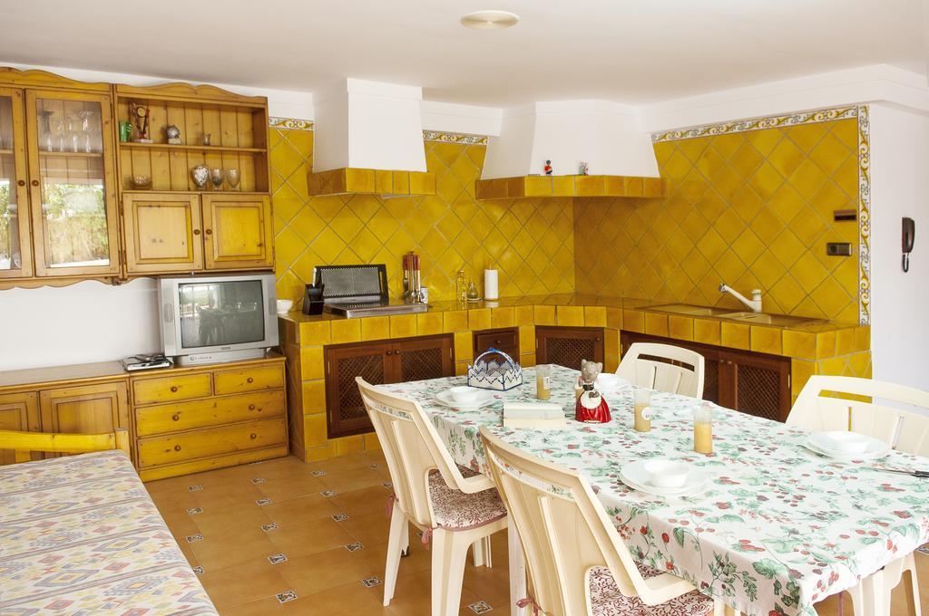 Marsal Villa *
