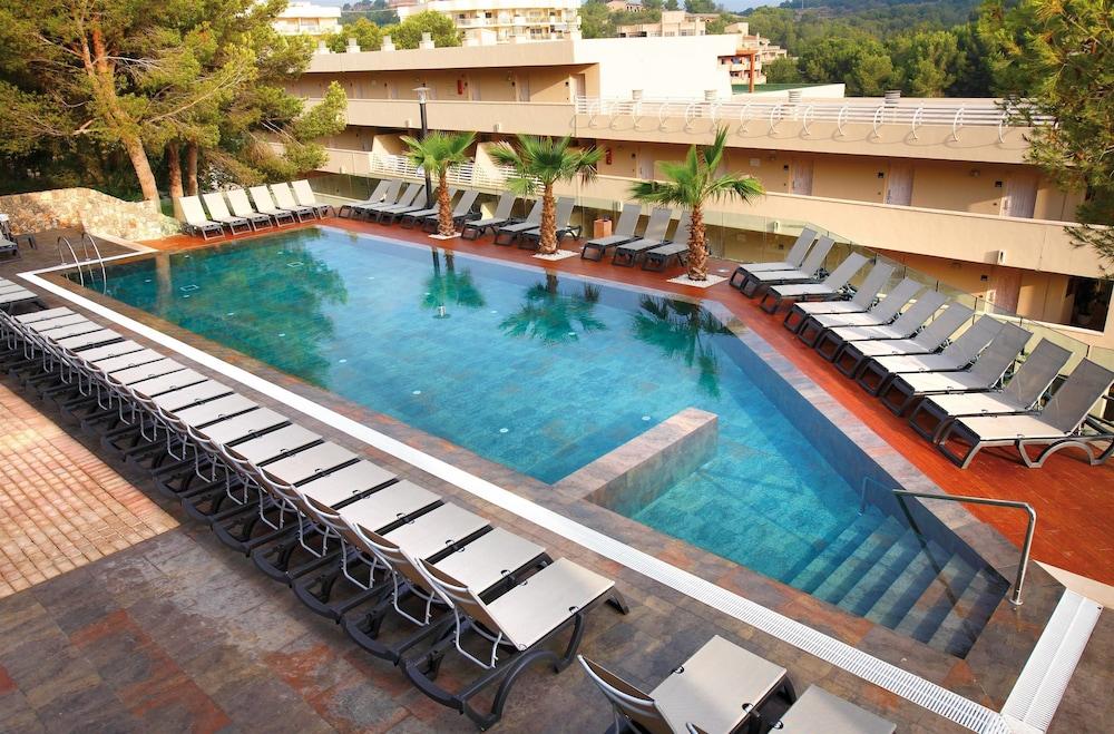 Hotel Occidental Cala Viñas 4*