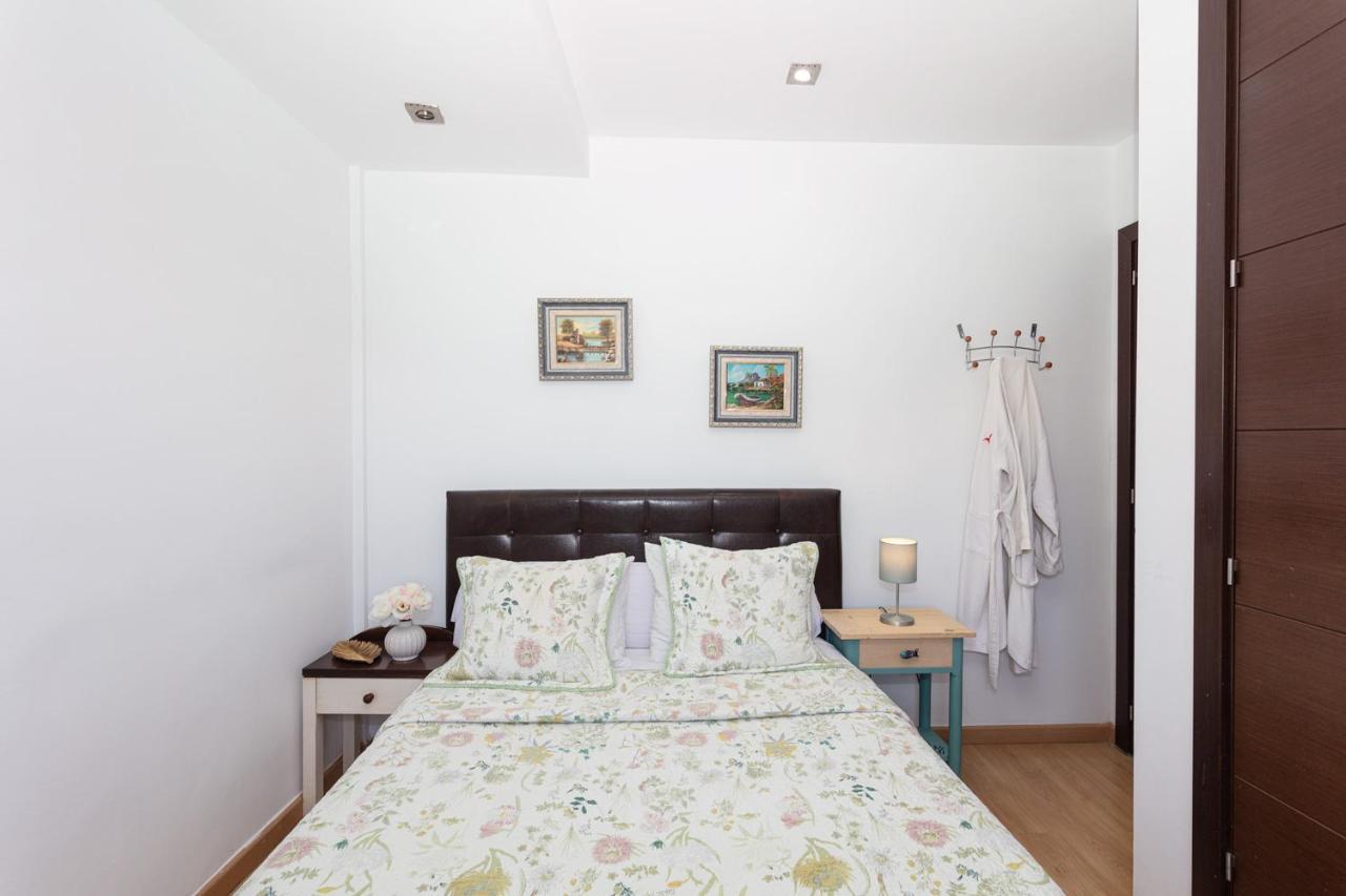 Habitación en casa particular Red House