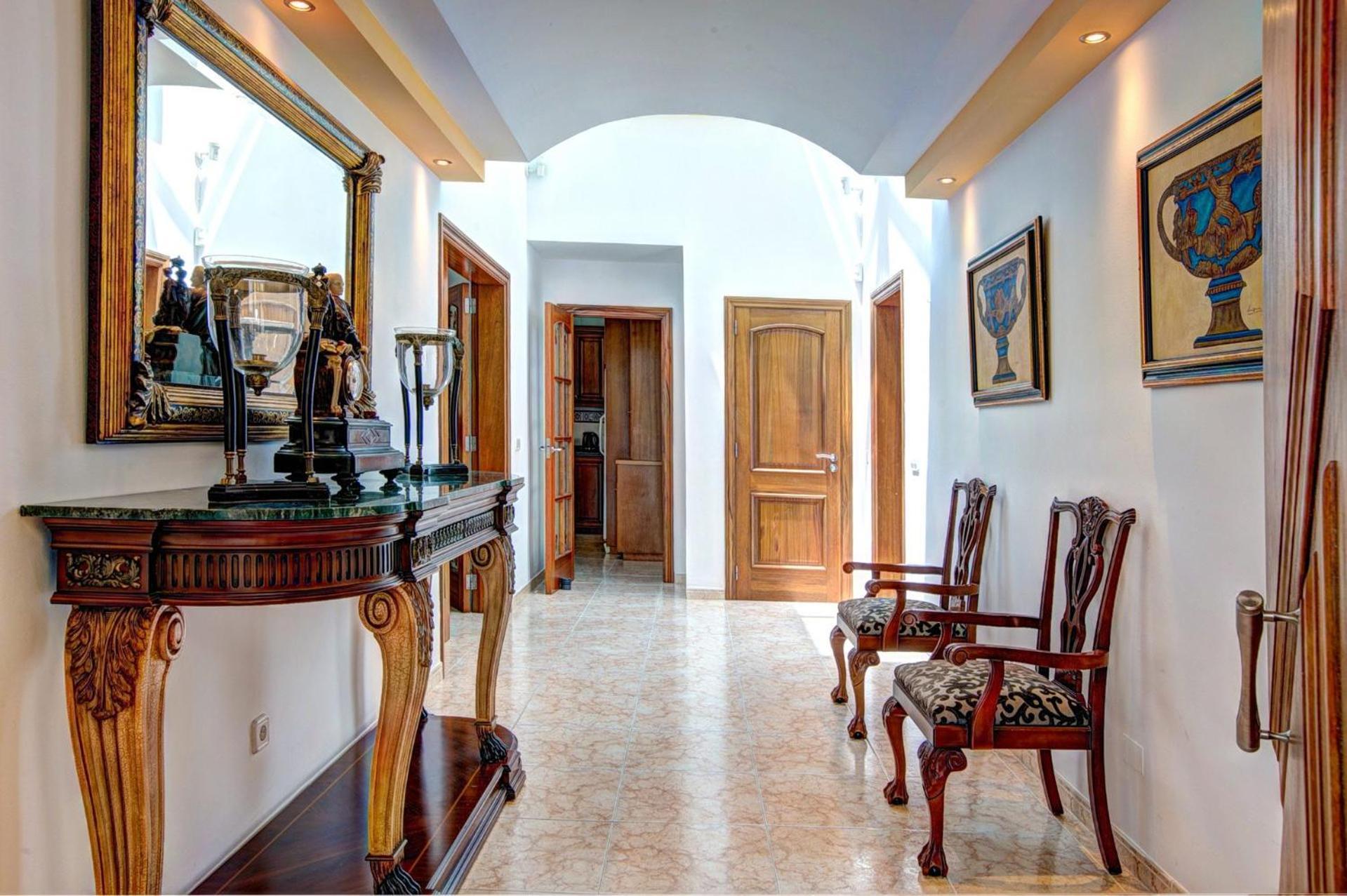 Villa Pons By