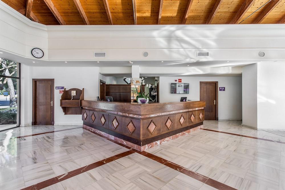 Vell Mari & Apartahotel 4*