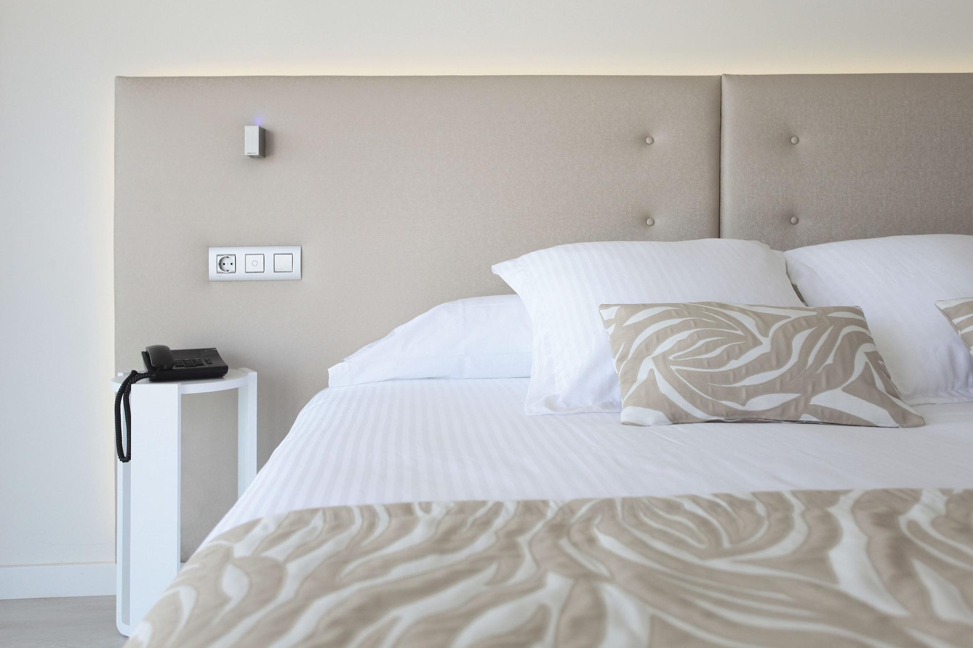 Hotel Iberostar Waves Cala Millor - Adults Only 4*