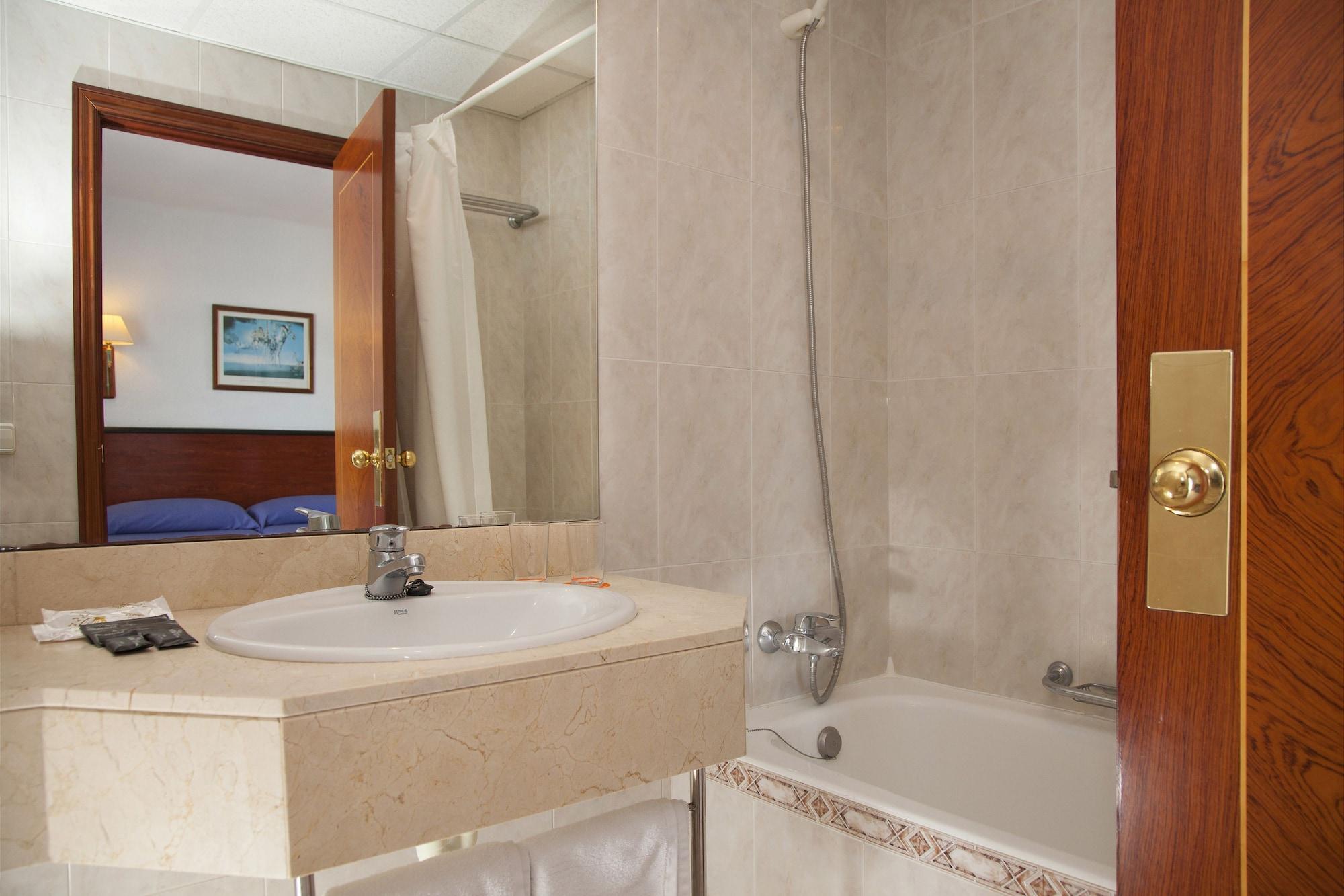 Hsm Reina Del Mar Hotel