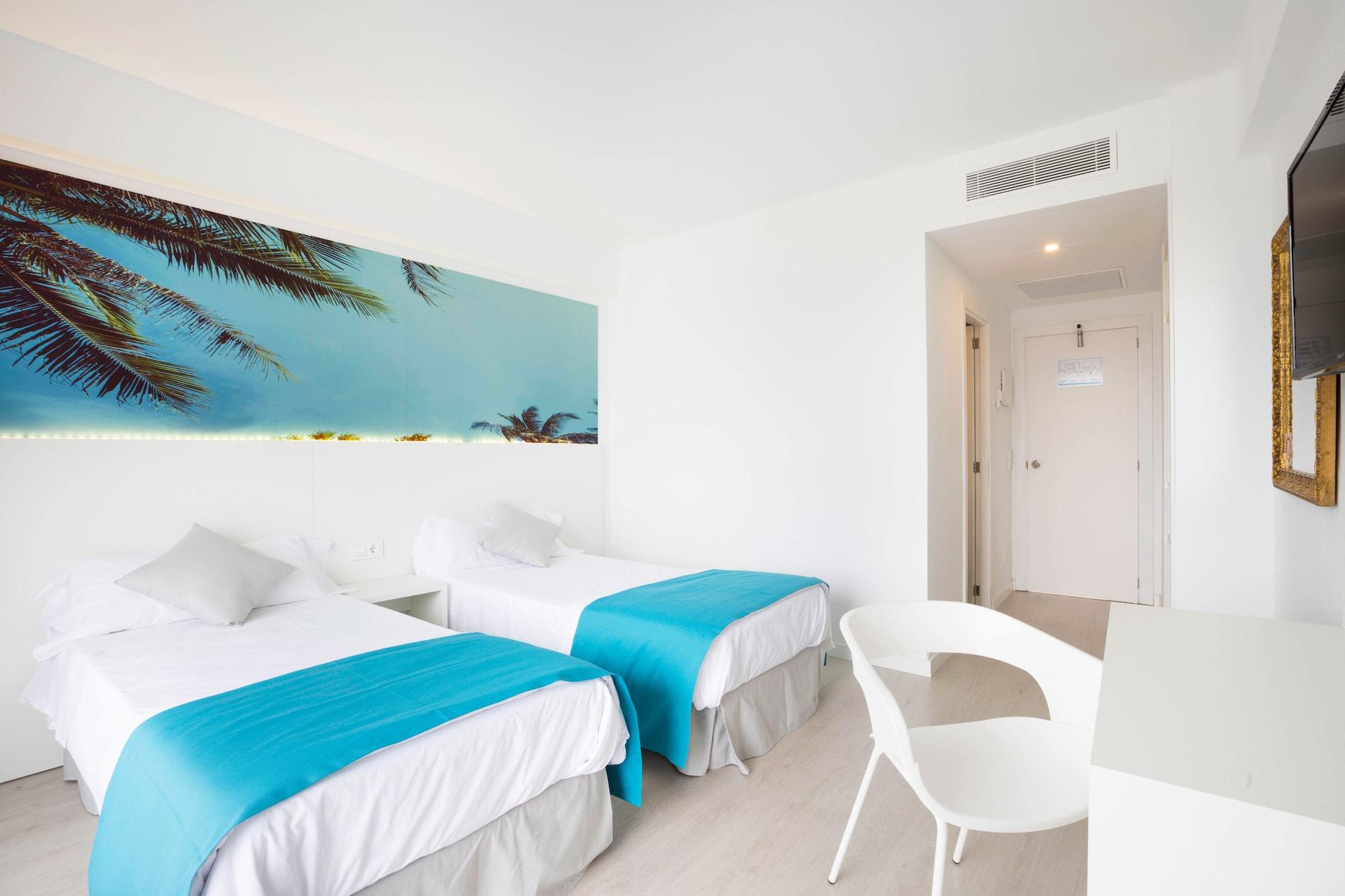 Blue Sea Arenal Tower - Solo Adultos Hotel 3*