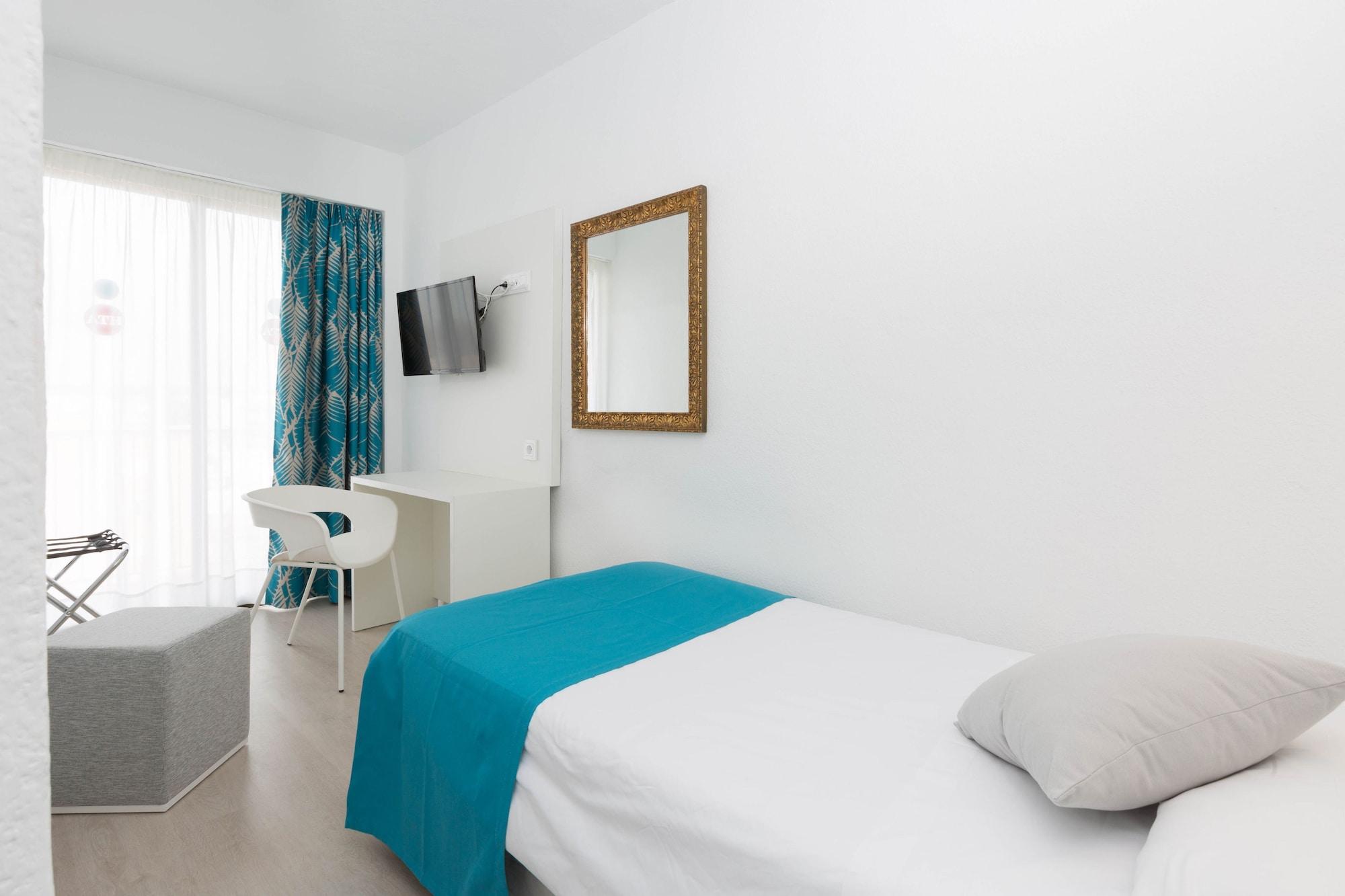 Blue Sea Arenal Tower - Solo Adultos Hotel