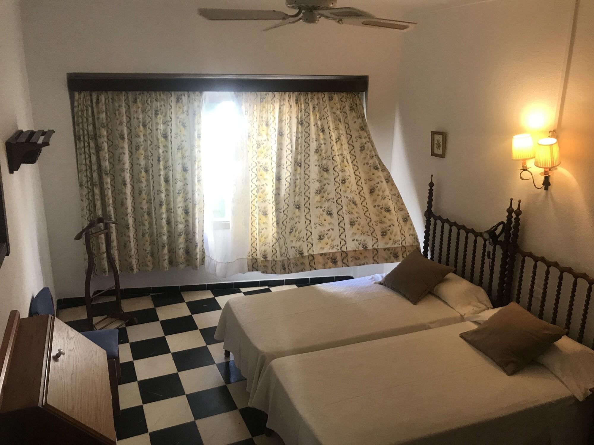 Guest house Cas Bombu 2*