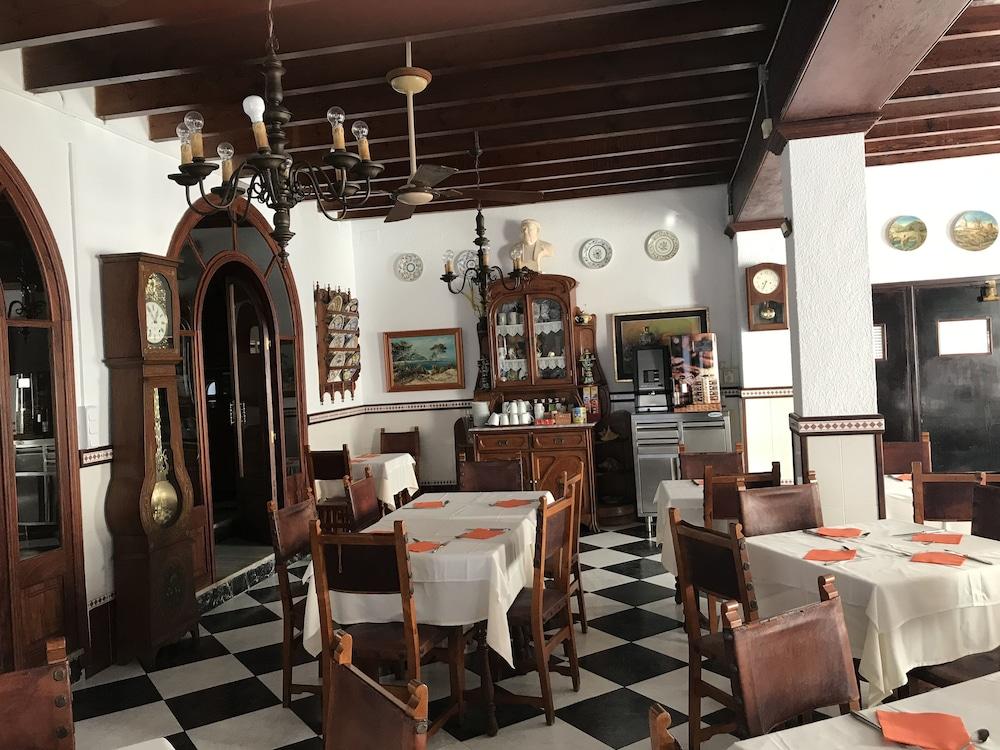 Guest house Cas Bombu 2*
