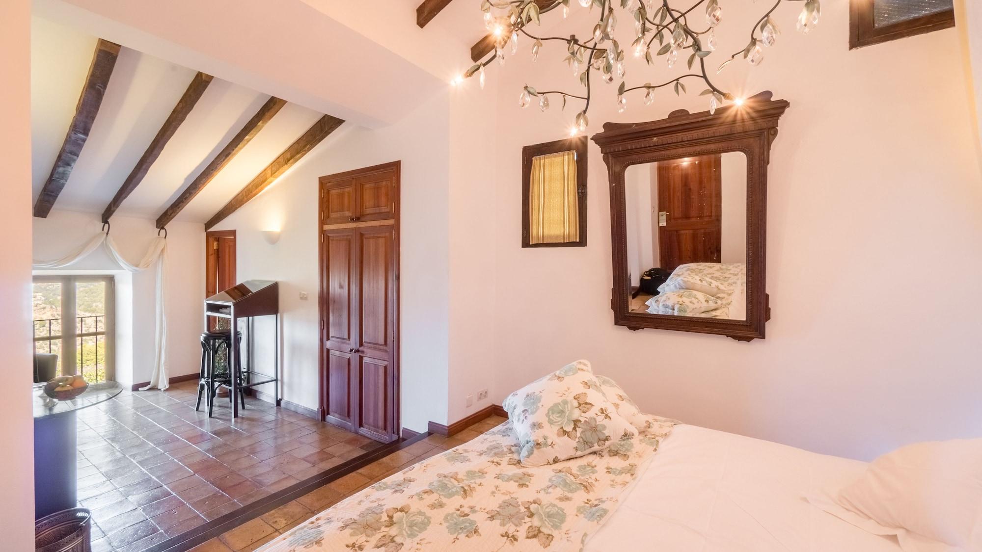 Hotel Cas Xorc Boutique And Restaurant 4*