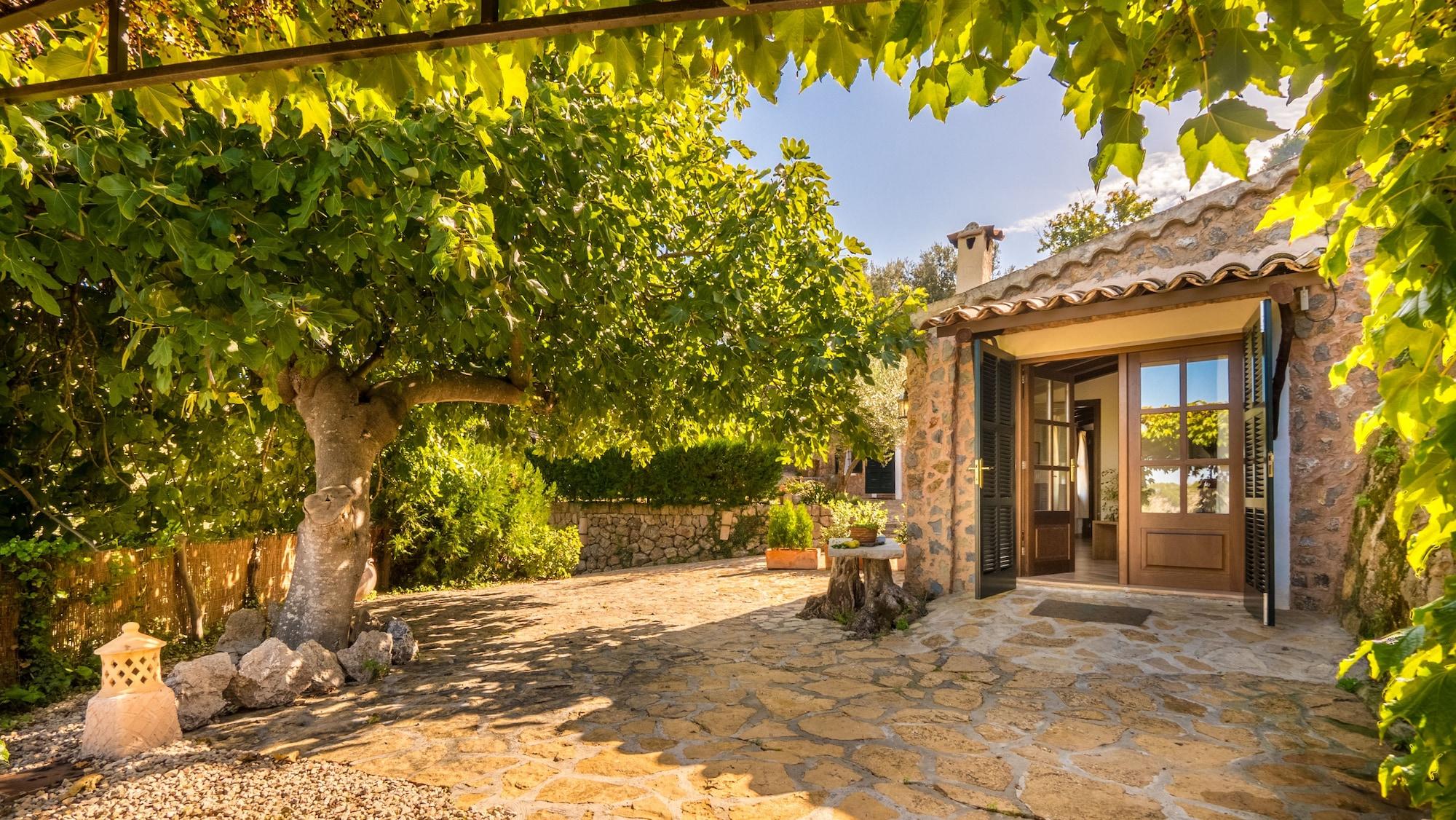 Hotel Cas Xorc Boutique And Restaurant