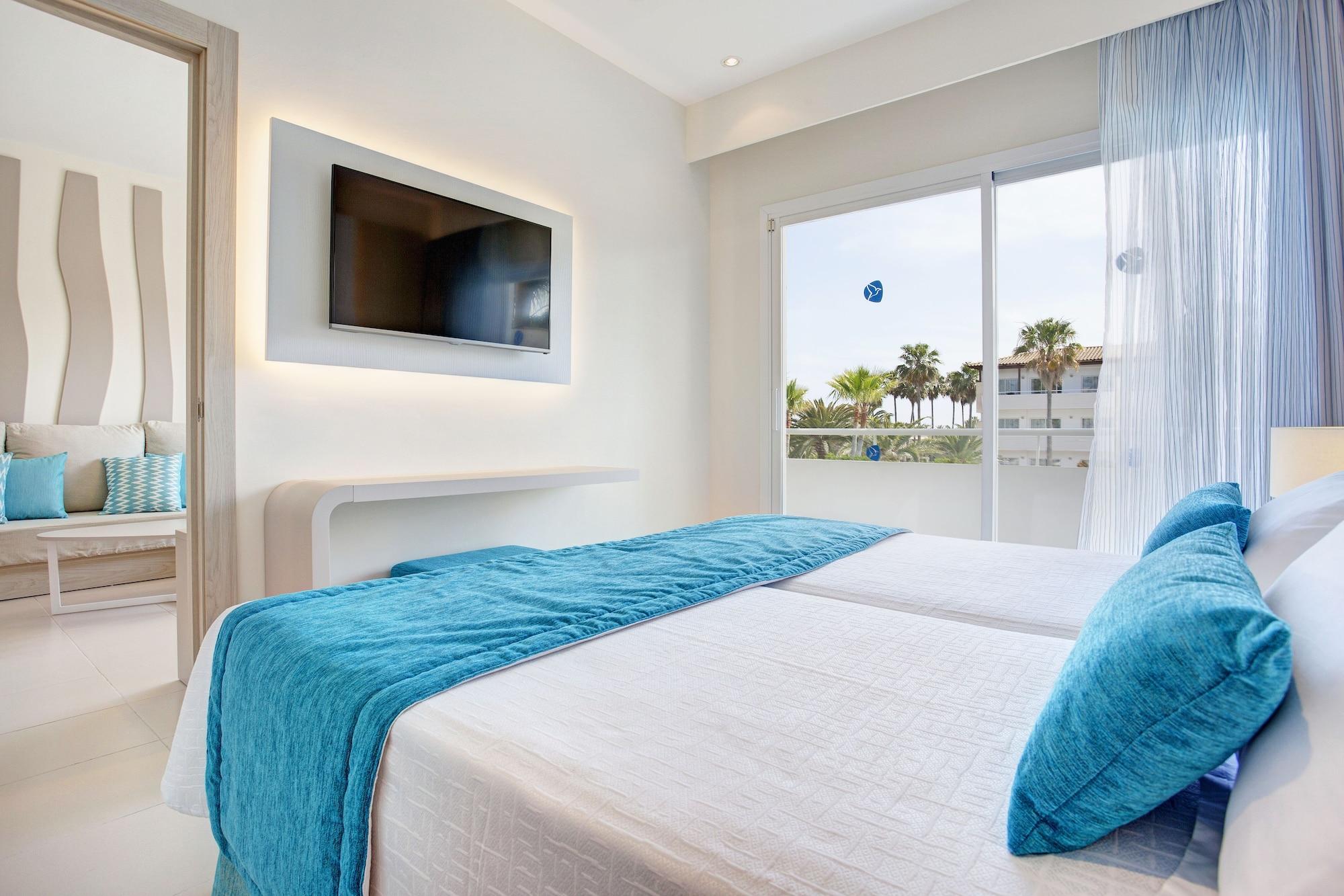 Grupotel Mallorca Mar Apartahotel 4*