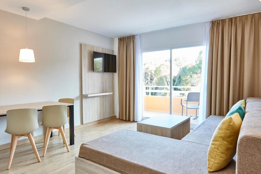 Universal Laguna Hotel Canyamel (Mallorca)