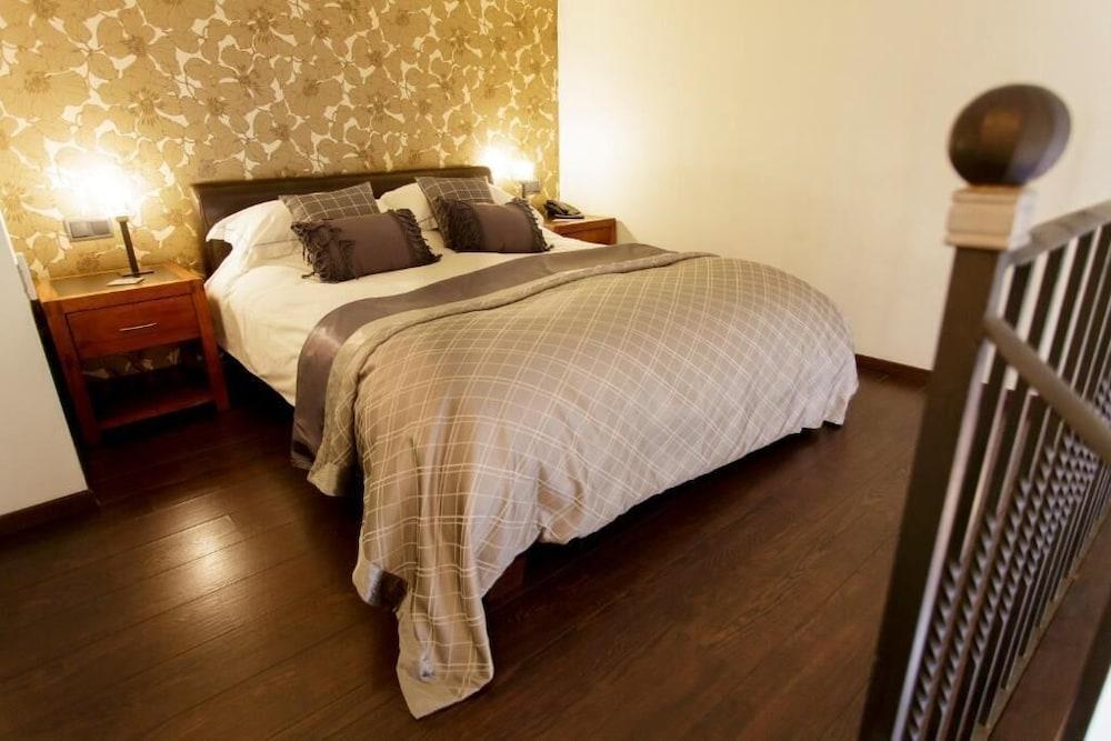 L'avenida 4*