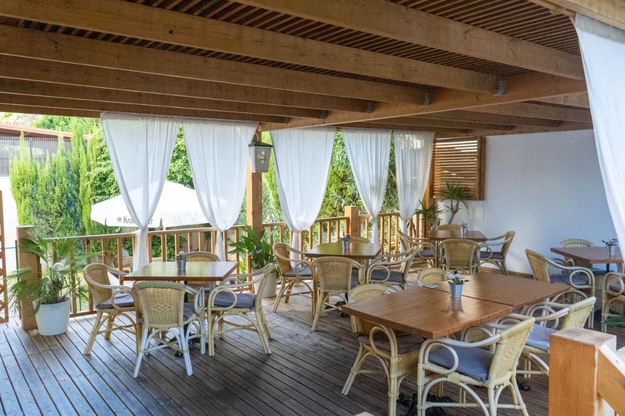Hotel Coral House & Food (adults Only)