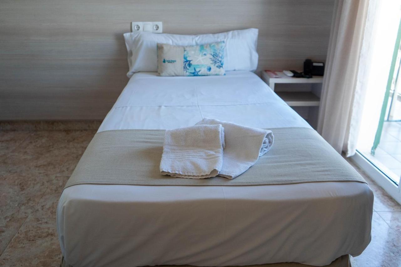 Coral House & Food (adults Only)