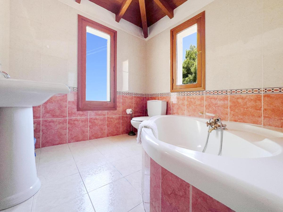 Villa Binifarda Dor