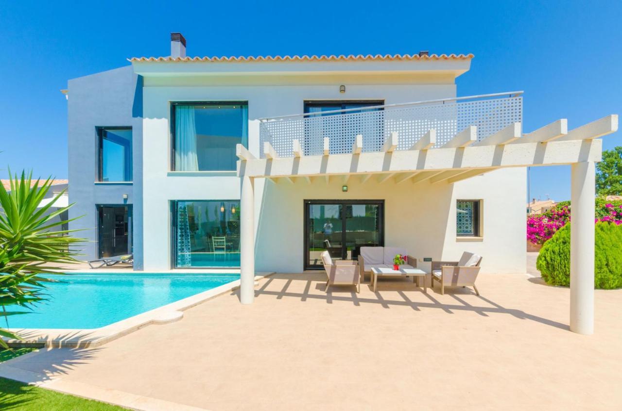 Villa La Primera *