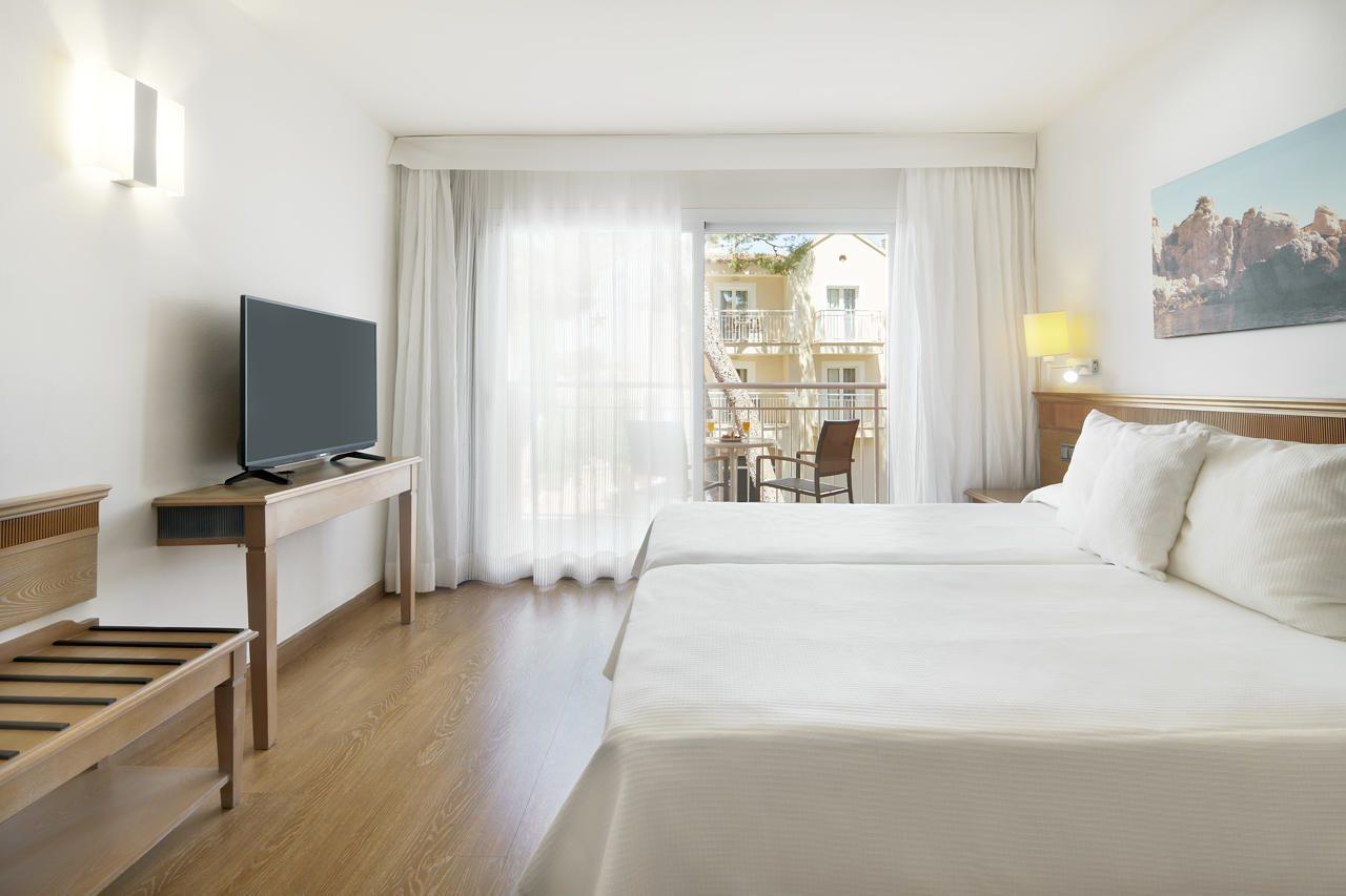 Iberostar Club Cala Barca - 4* Portopetro