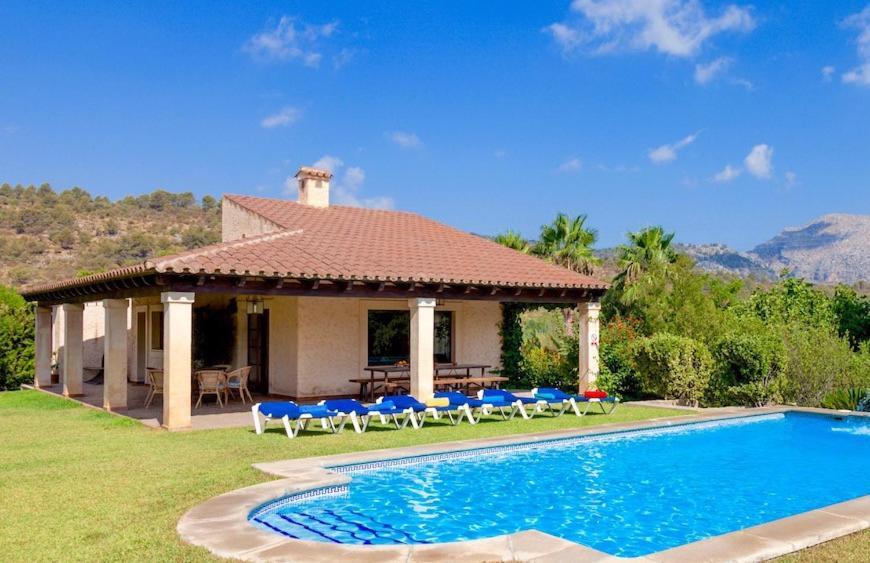 Wonderful Short Walk To Old Town Colom Private Pool Villa
