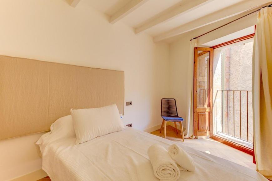 Villa Charming Alicanti 4 Bedrooms Positioned In The Heart Of Old Town *