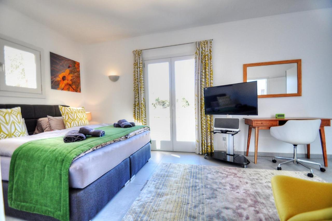 Elegant Mallorca Estera 6 Bedrooms En-suite Extra Large Private Pool Porto Colom Villa Fenalitx (Fenalich)