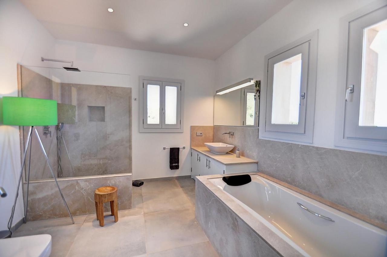 Elegant Mallorca Estera 6 Bedrooms En-suite Extra Large Private Pool Porto Colom * Fenalitx (Fenalich)