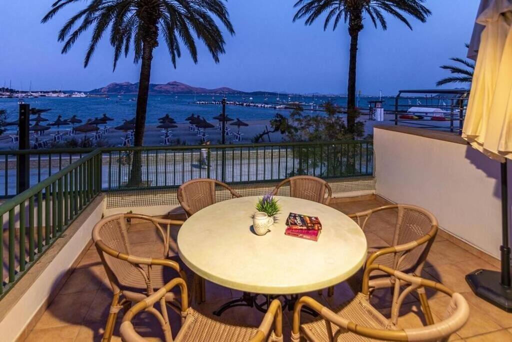 Apartamento Fabulous With Views In By Renthousing *