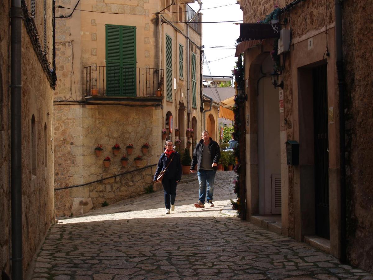 Serrete Hotel Sineu (Mallorca)