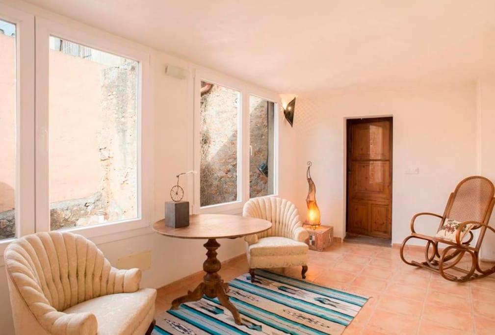 Charming Townhouse 7 Pax Wifi/aircon - Ca's Padri Сasa de vacaciones