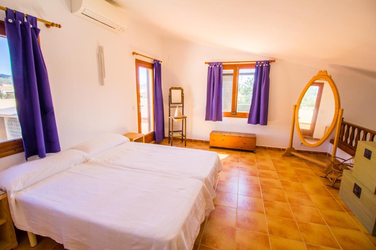 Holiday home With Private Pool, Wifi And A/c