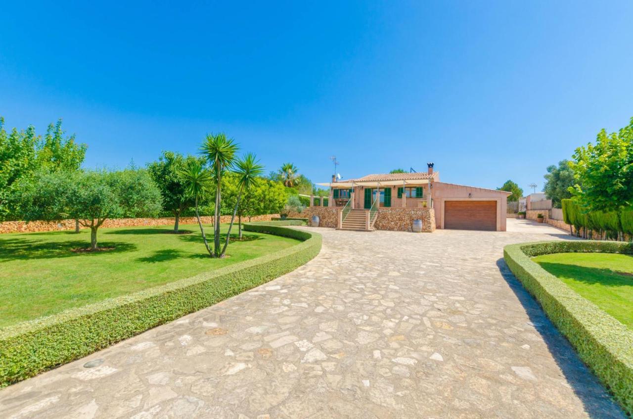 Villa Son Frau