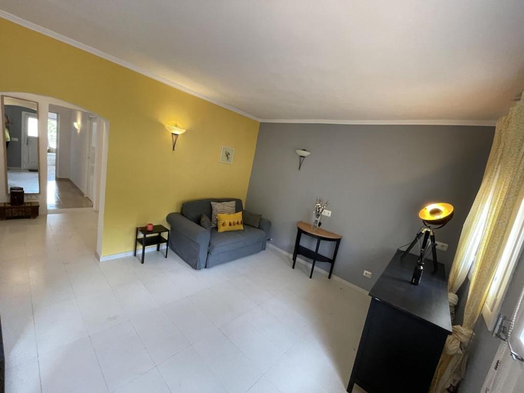 Port D'andratx Beautiful House, Swimming Pool & Jacuzzi 10-22 People