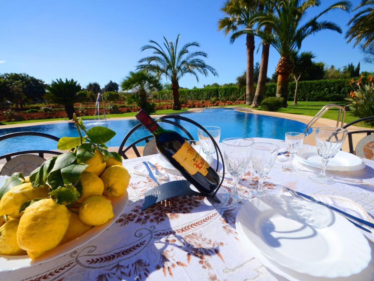 Rovey, Pool And Gardens In * Inca (Mallorca)