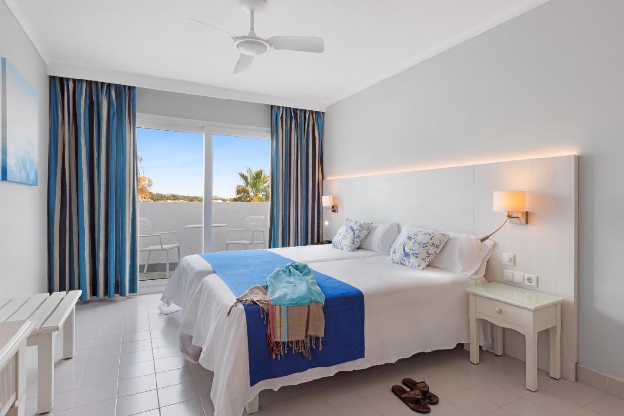Flipflop Cala Mandia Hotel 3*