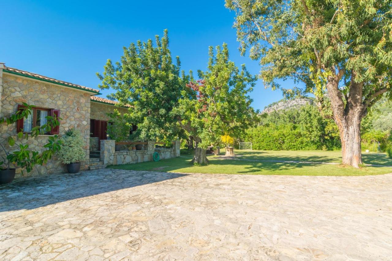 Calistro Villa *