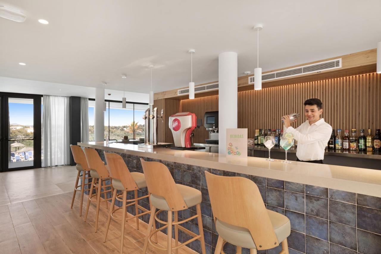 Hotel Flipflop Cala Mandia