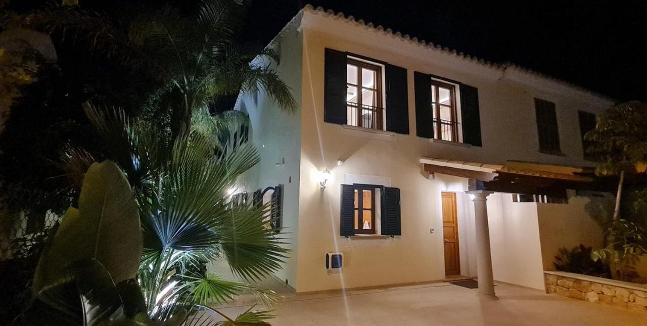 *casa Aguamarina* Am Villa
