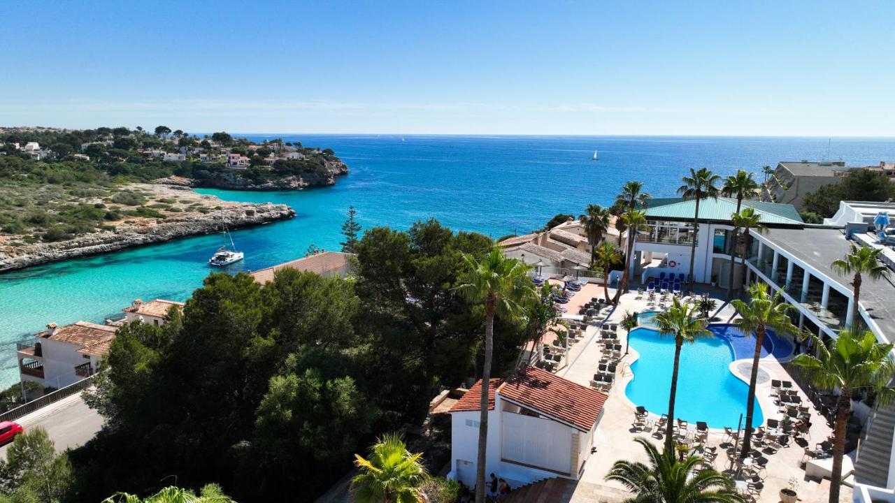 Flipflop Cala Mandia Hotel 3*