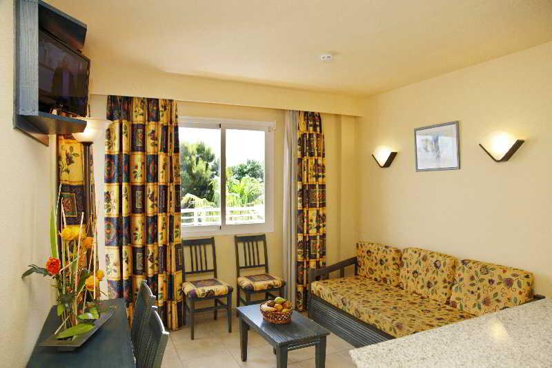 Apartahotel Aluasun Continental Park & 4*