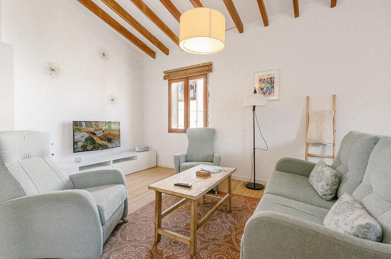 Townhouse With Puig De Maria View By Homevillas360 Сasa de vacaciones