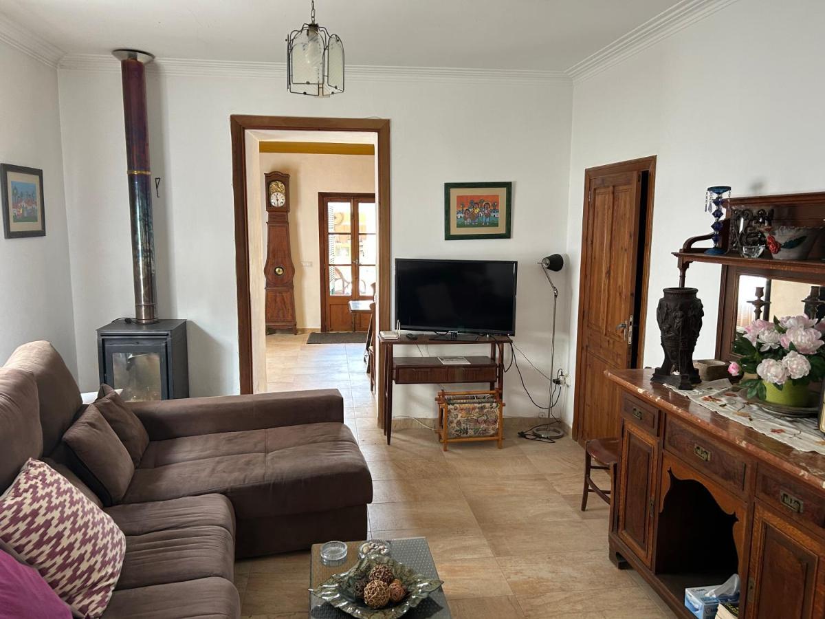 Casa Padrina Burballa María de la Salud