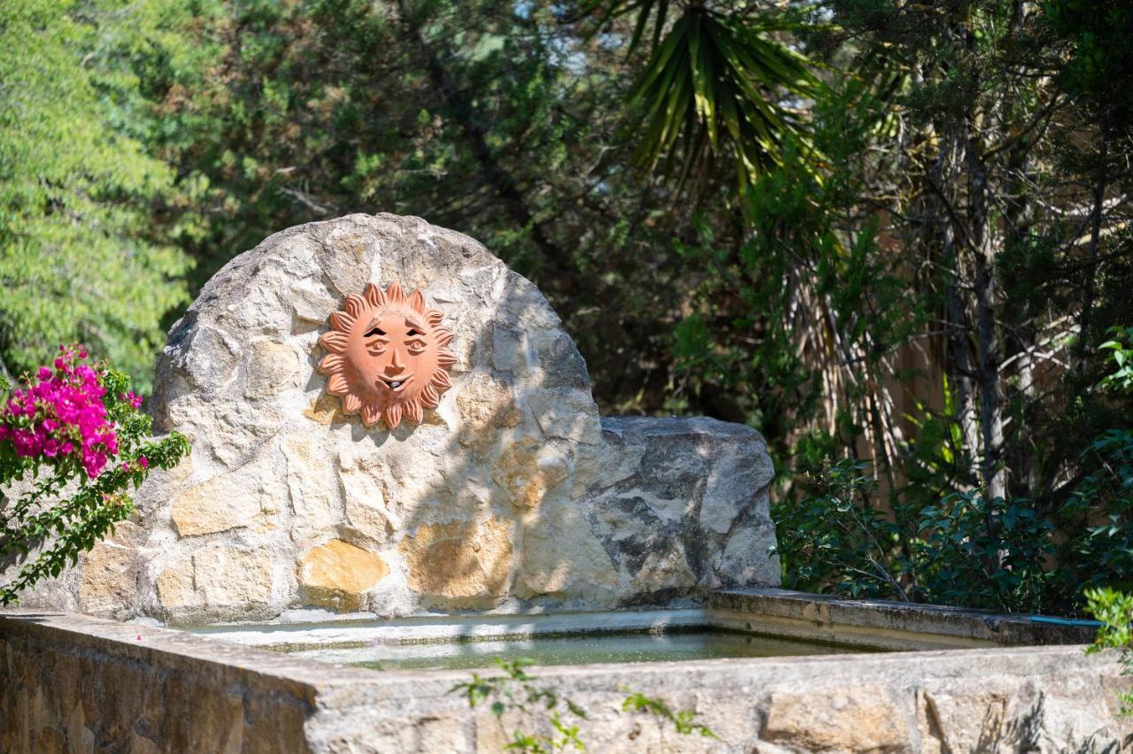 Biniali Villa
