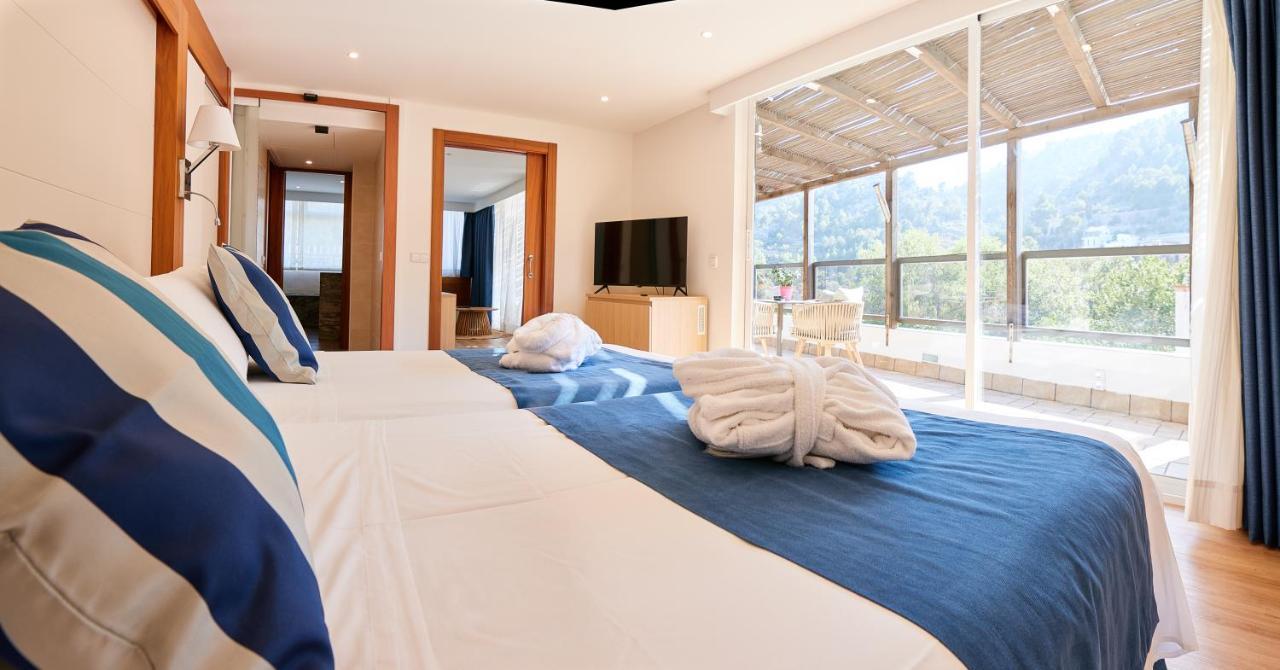 Hotel Geranios 4*