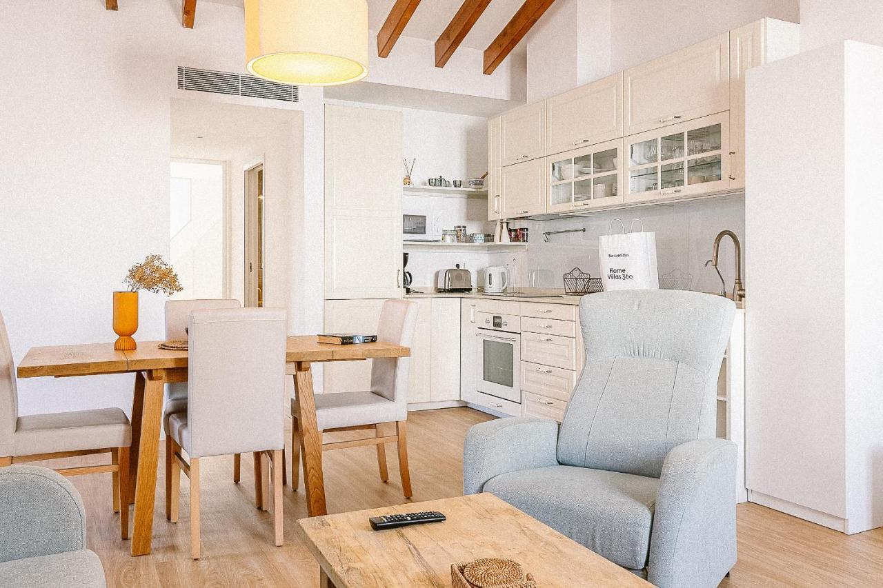 Townhouse With Puig De Maria View By Homevillas360 Сasa de vacaciones *