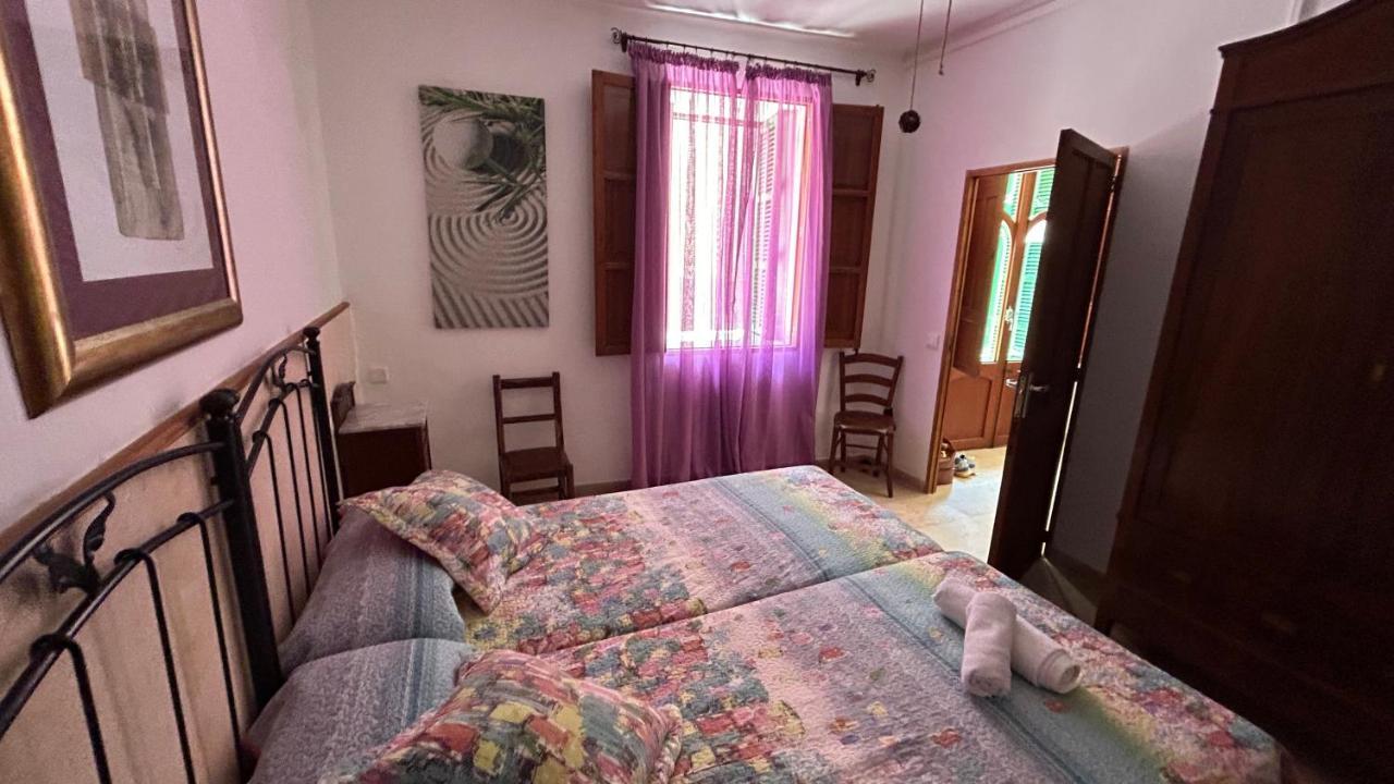 Casa Padrina Burballa María de la Salud