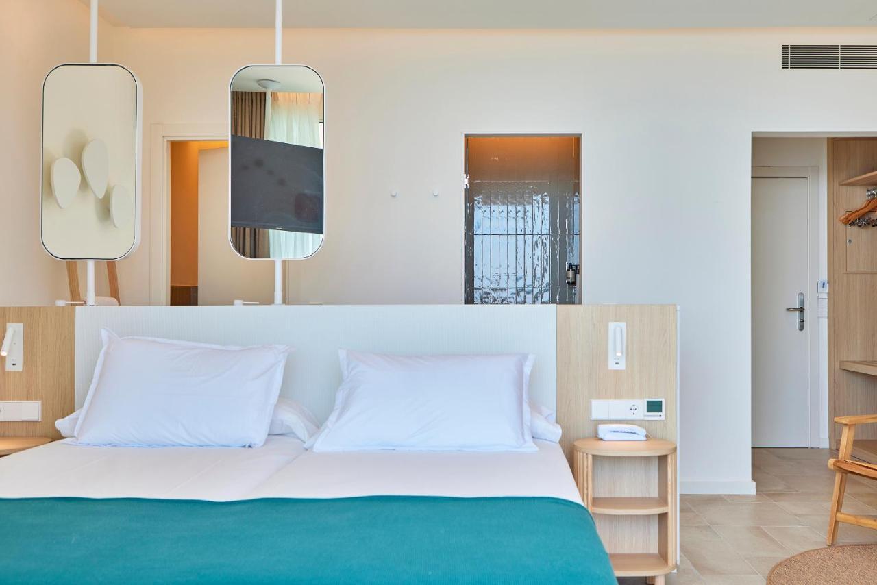 Universal Aquamarin 4* Sant Elm
