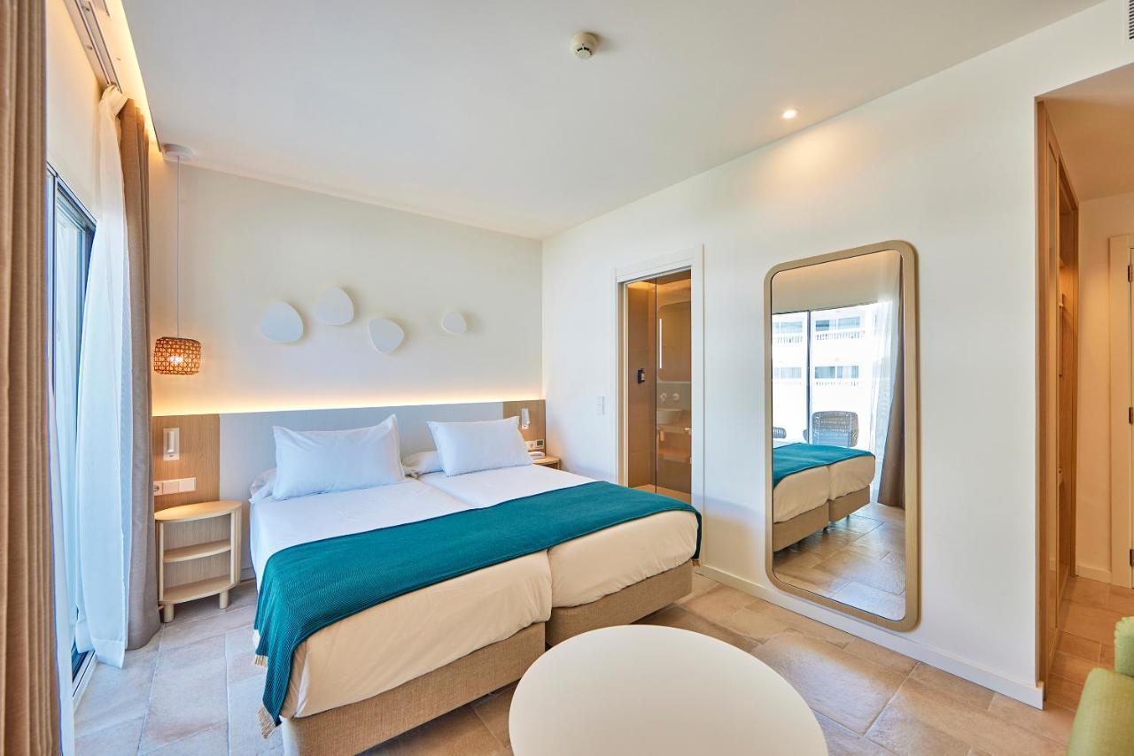 Universal Aquamarin Sant Elm