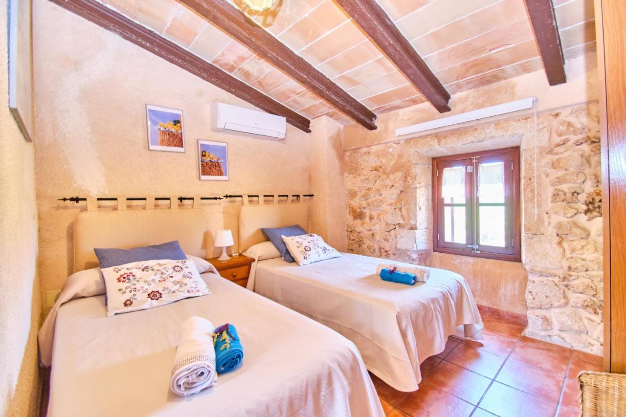 Rural Son Pou Villa *