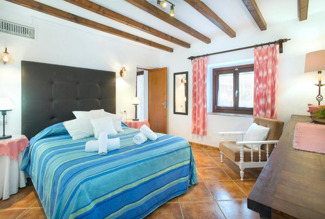 Villa Reus By Vintage Travel